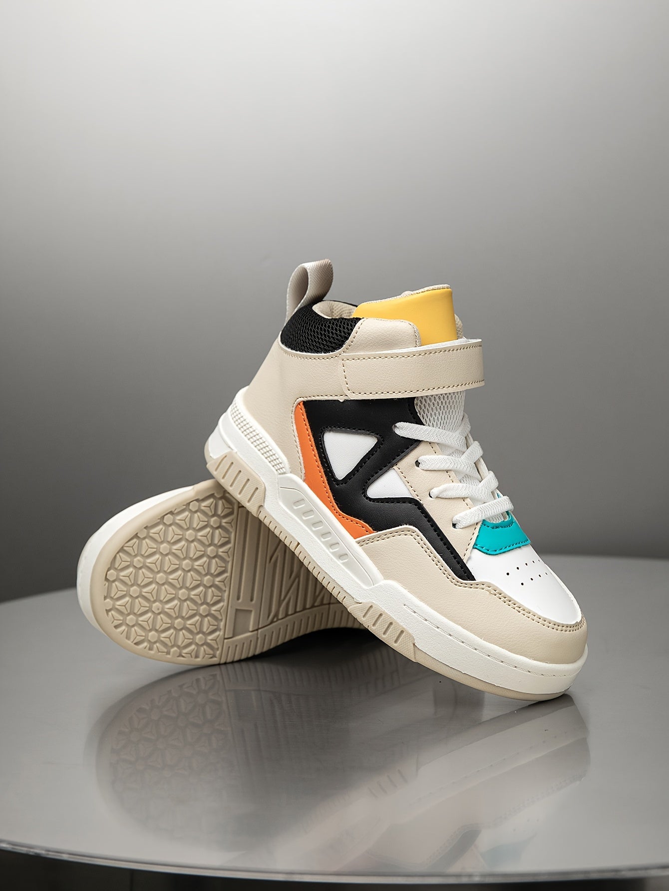 Youngsters' High-Top Sneakers - Breathable, Comfortable Casual Running Shoes with Easy Slip-On Hook-and-loop Fastener Closure for Boys & Girls - Fashionable Geometric Print, All-Season Wear
