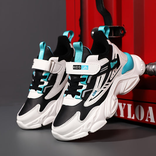 Casual Stylish Sports Shoes That Are Windproof And Waterproof.